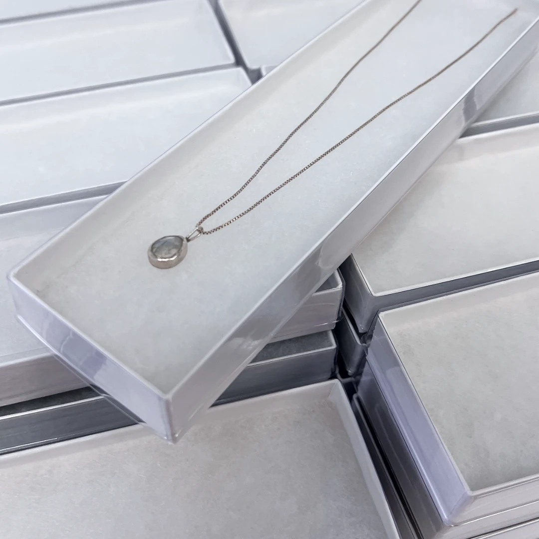 100 Boxes - Clear Top with White Bases Jewelry Boxes - 8" x 2" x 7/8"
