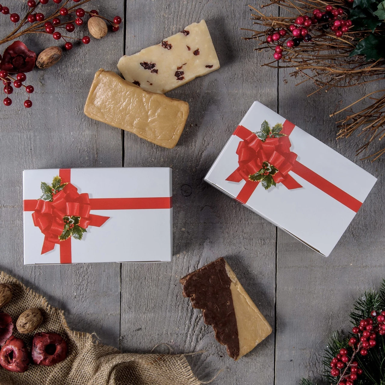 CLEARANCE-MADE IN USA - 50 Boxes - 1-1/2 lb Candy & Fudge Boxes - Ribbon N' Holly