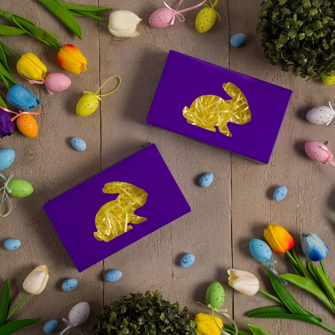 250 Boxes Small Grease Resistant Cookie/Bakery Boxes - Easter Bunny Window