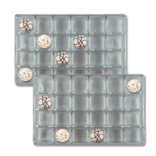 500 Trays - 1 lb. Plastic Candy Trays 24 Cavities - Silver - 9-3/8" x 6" x 15/16"