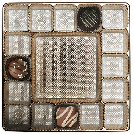 500 Trays - 16 oz. Plastic Candy Trays - 16 + 1 Cavities - Gold - 7-7/16" x 7-7/16" x 15/16"